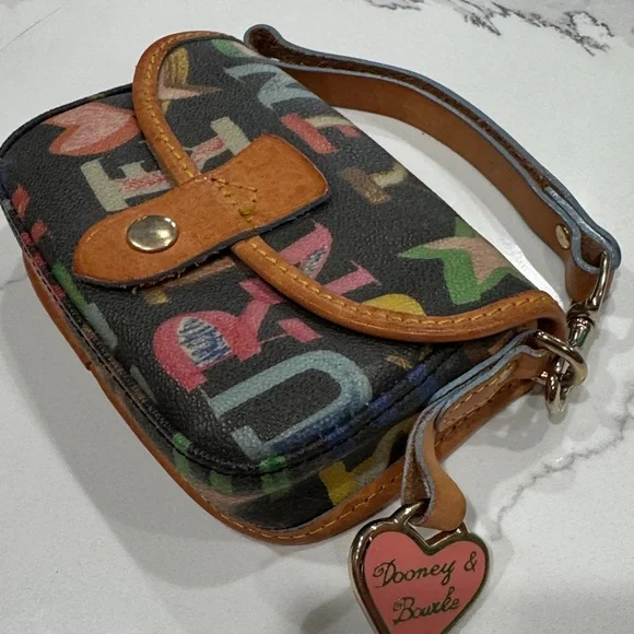 Dooney & Bourke Wristlet - Picture 4 of 13